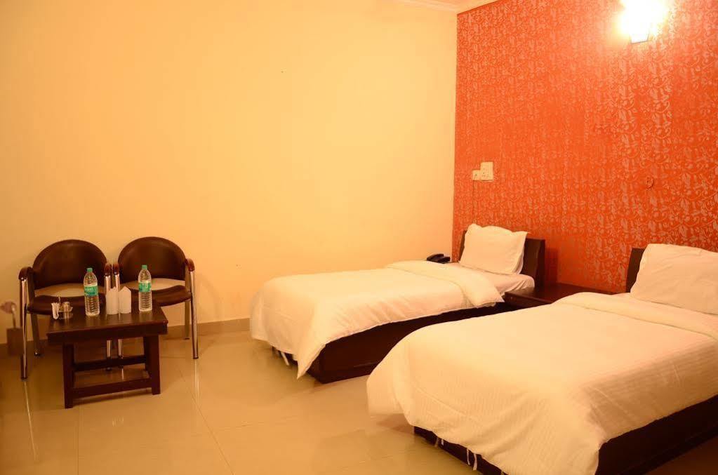 Hotel Le Princess @ Airport New Delhi Eksteriør bilde